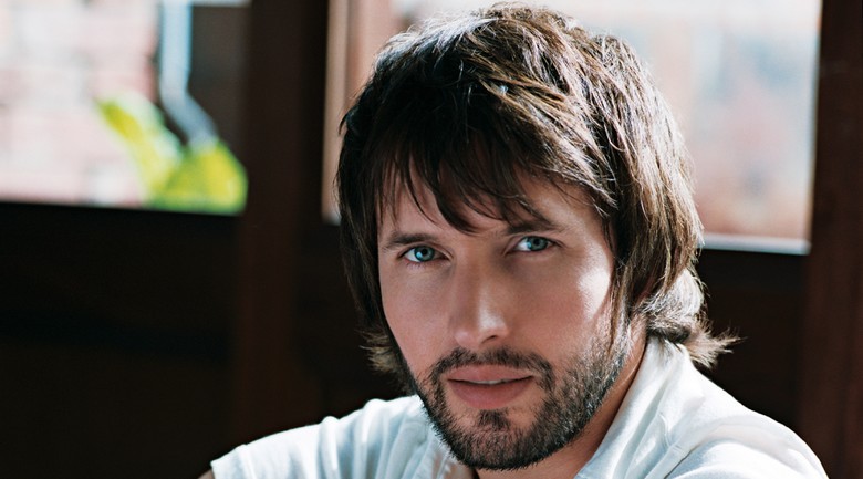 James Blunt s-a logodit cu Sofia Wellesley, nepoata ducelui de Wellington James Blunt