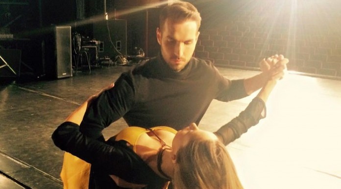 Randi a lansat o nouă melodie însoţită de videoclip, „Dansăm“ randi videoclip dansam