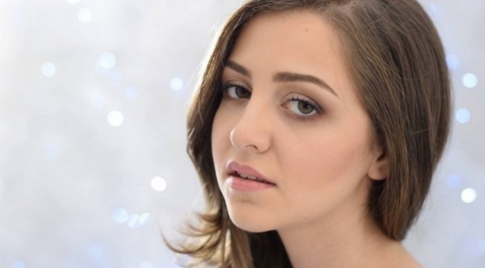 Cristina Buia a lansat, alături de copiii din corul Bravissimo, videoclipul melodiei „Breath of Heaven“ Cristina Buia