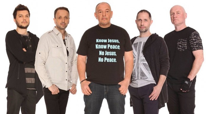 Proconsul, Connect-R, Raluka şi Rucsy de la Blaxy Girls au lansat videoclipul melodiei „Lumină de Crăciun“ proconsul lumina de craciun colind