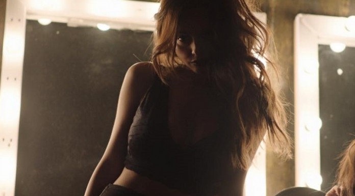 Lariss a lansat videoclipul melodiei „Droppin da bomb“ lariss videoclip droppin da bomb