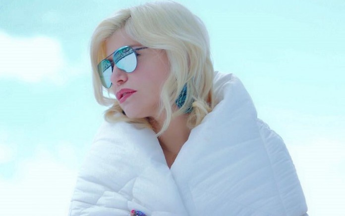 loredana mirosi a dragoste video versuri