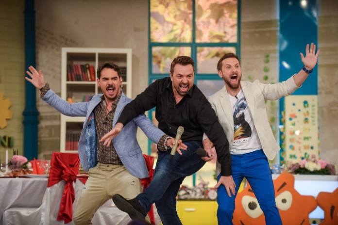 Brenciu, în locul matinalilor de la Antena 1? Răzvan, către Horia: „Ai venit atât de des că te-am putea trece la întreţinere“ Diana Oros