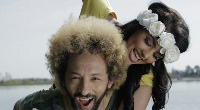 Kamara lansat prima piesă solo, „Encore plus fort“, care însoţită şi de videoclip kamara encore plus fort videoclip
