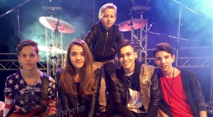 Trupa Alarma a lansat videoclipul melodiei „Young and free“ Trupa Alarma