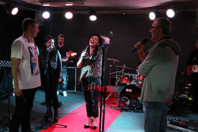 Andra LIVE la Europa FM