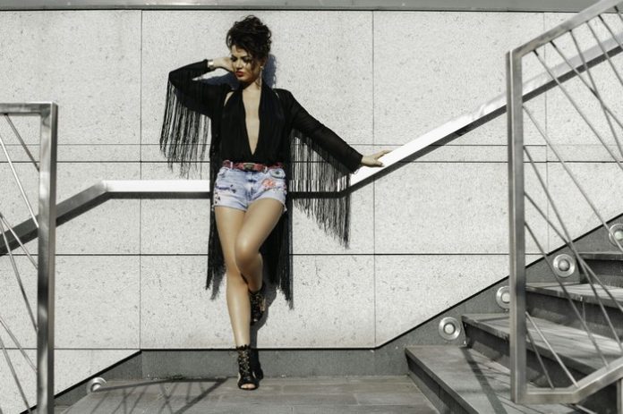 Ylona