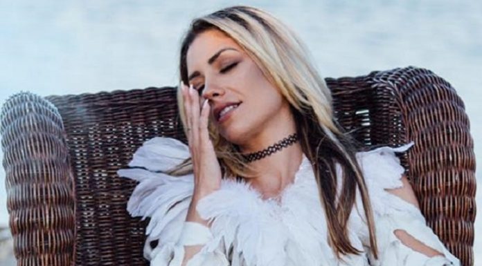 Alexandra Pavel a lansat videoclipul melodiei „Inflamabil“ alexandra-pavel-misty-inflamabil-videoclip