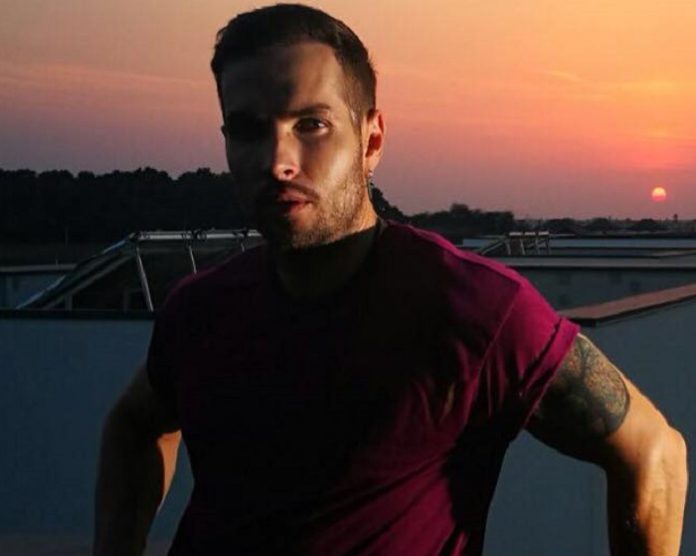 randi-ochii-aia-verzi-videoclip