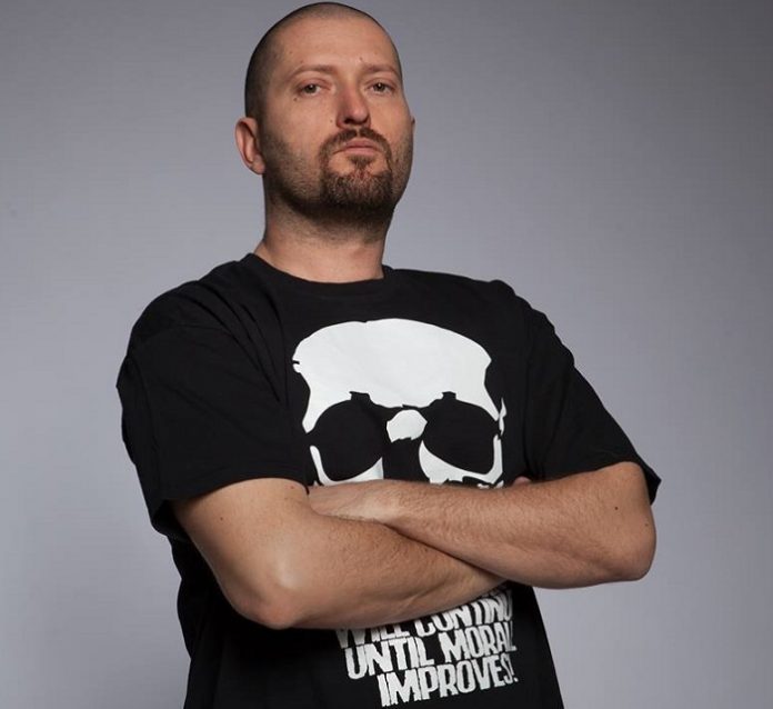 cheloo-lumea-s-a-schimbat