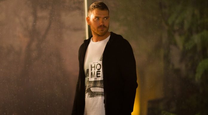 Peter Pop a lansat o nouă melodie însoţită de videoclip, „Umbre“ peter-pop-umbre-videoclip