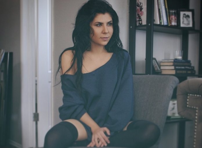 Angelika Vee Fastlane