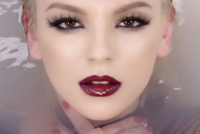 Delia Rus - Tatuaj pe inima