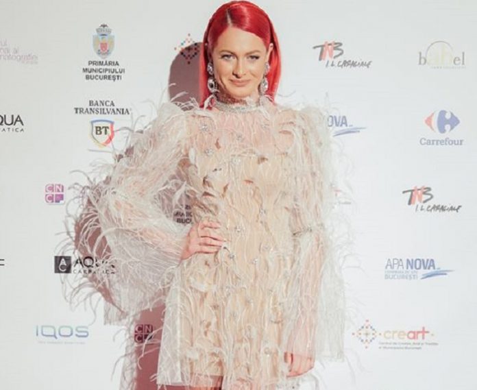 Raluka, schimbare radicală de look: şi-a vopsit părul roşu raluka premiile gopo par rosu