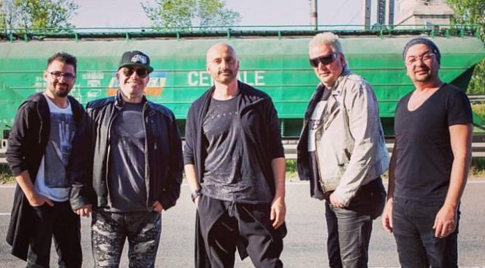 Voltaj a lansat, alături de Noaptea Târziu, videoclipul piesei „Cred că-s hip“ voltaj cred ca-s hip videoclip noaptea tarziu