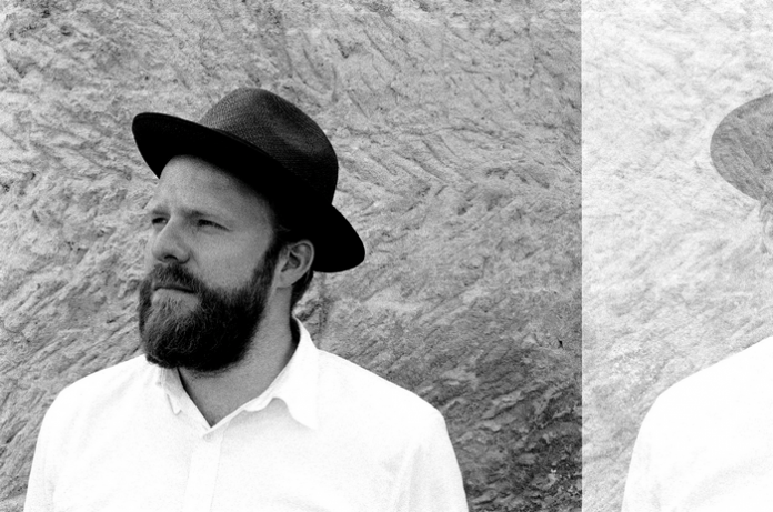 Alex Clare: “Nu-mi vine să cred că au trecut șase ani de la ultimul concert în România! Transilvania, pregătește-te!” Alex CLare