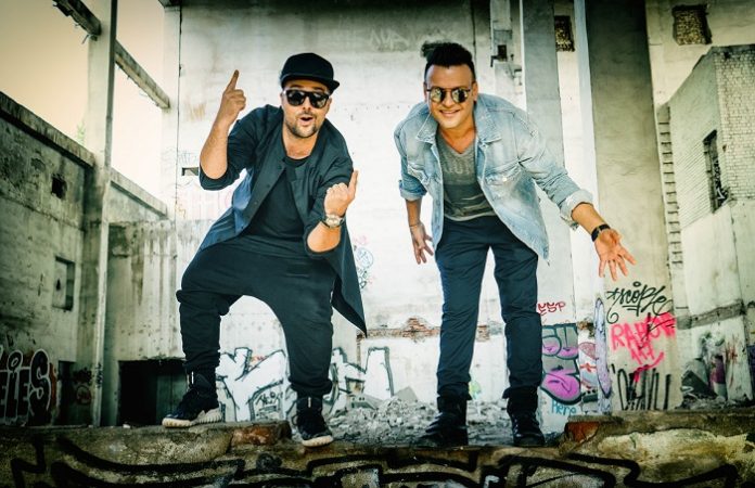 fly project get wet milion pe zi