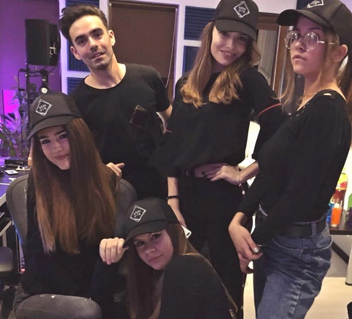 Câștigătoarele X Factor Bulgaria colaborează cu Monoir monoir studio 4magic bulgaria