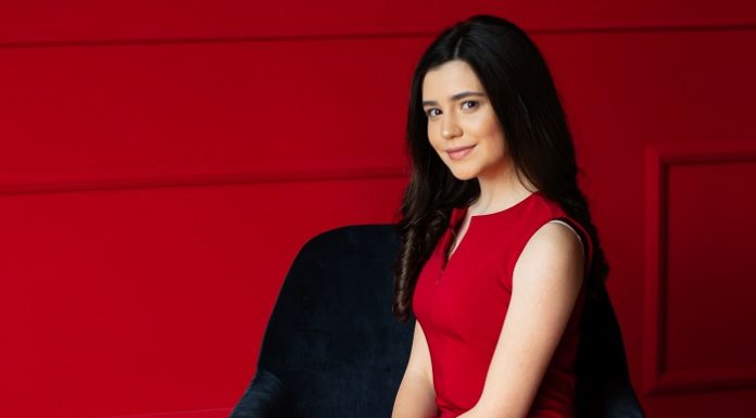 Victoria Rașcu a lansat o nouă piesă, „Îngerul meu“