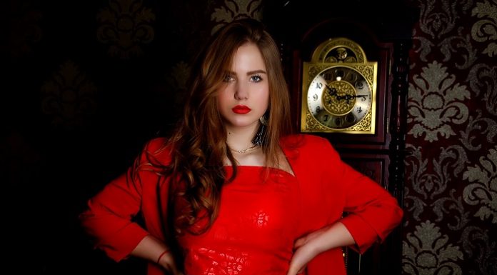 Nicoleta Roibu a lansat piesa ei de debut: „Despre noi“