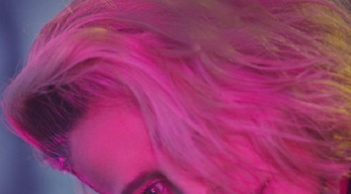 Lidia Buble a lansat o nouă melodie însoţită de videoclip, „Undeva la mijloc“
