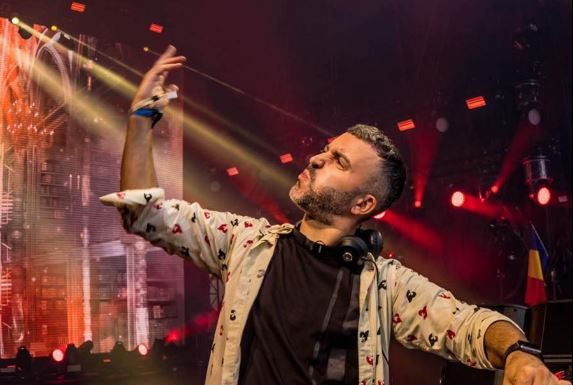 Manuel Riva lanseaza „Slow Motion”, in colaborare cu Emy Perez (VIDEO)