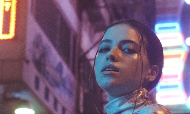 „Over and over” – o nouă colaborare Roxen și PAX