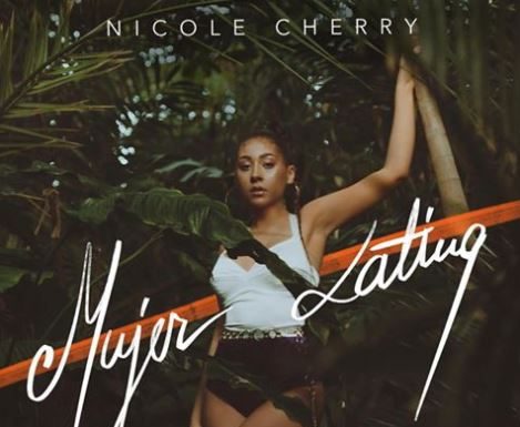 Nicole Cherry canta in limba spaniola ca o adevarata „Mujer Latina”