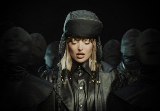 Delia lansează ”Între noi”, o baladă de dragoste cu mesaj de suflet compusă integral de artistă