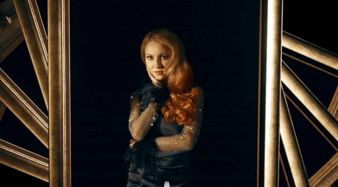 Simona Nae a lansat „Zbor”, o piesă care a fost dragoste la prima vedere Simona Nae - Zbor