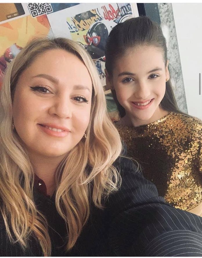 Celebra fetița-ventriloc Ana-Maria Mărgean se pregătește alături de AVA Ana-Maria Mărgean & AVA
