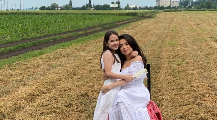 Ilinca Stan, tânăra pe care publicul a urmărit-o pe scena Românii au talent, lansează piesa „Copii” Ilinca & Eugenia