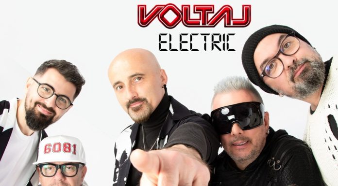 Voltaj electrizează publicul cu noul videoclip „Electric”