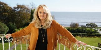 Bonnie Tyler a murit la 75 de ani. Vocea inconfundabilă din spatele hiturilor „Total Eclipse of the Heart” și „It’s a Heartache” lasă în urmă o carieră de peste cinci decenii