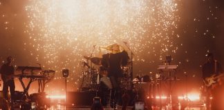 Miley Cyrus revine pe scenă după aproape patru ani și interpretează nouă piese live în premieră